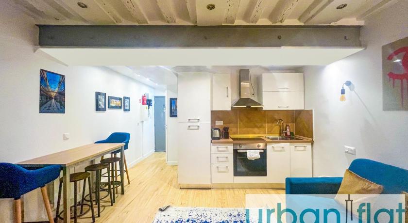 Image of Apartment 17