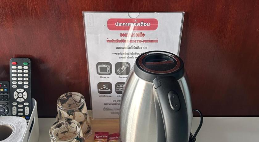 サケーオ Y Apartment - วายอพาร์ทเม้นท์ 5つ星 ホテル プール