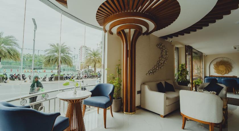 UMET Seaview hotel with Free Airport Pick up & Drop T&C Apply - image 9