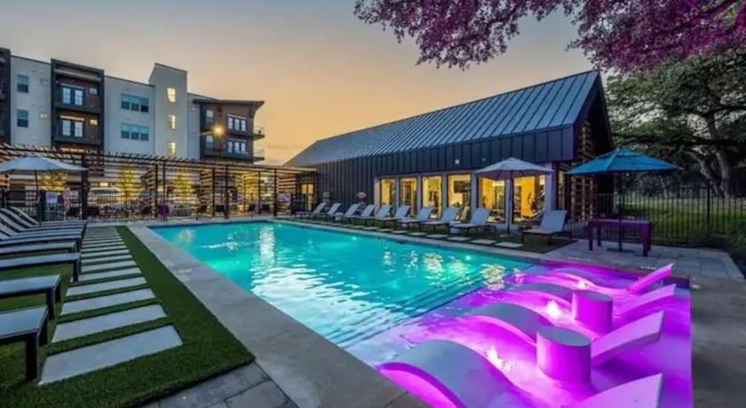 오스틴 (TX) Lavish Escape 1Bd1Ba Pool w Golf Sim 4성급 숙소 로비
