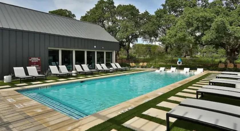 오스틴 (TX) Lavish Escape 1Bd1Ba Pool w Golf Sim 4성급 숙소 로비
