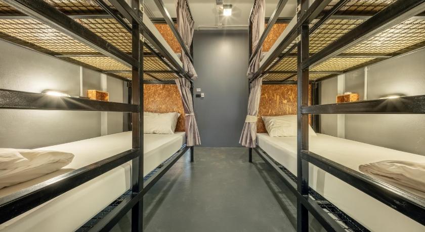 Image of Bunk Bed in 8-Bed Mixed Dormitory Room 12