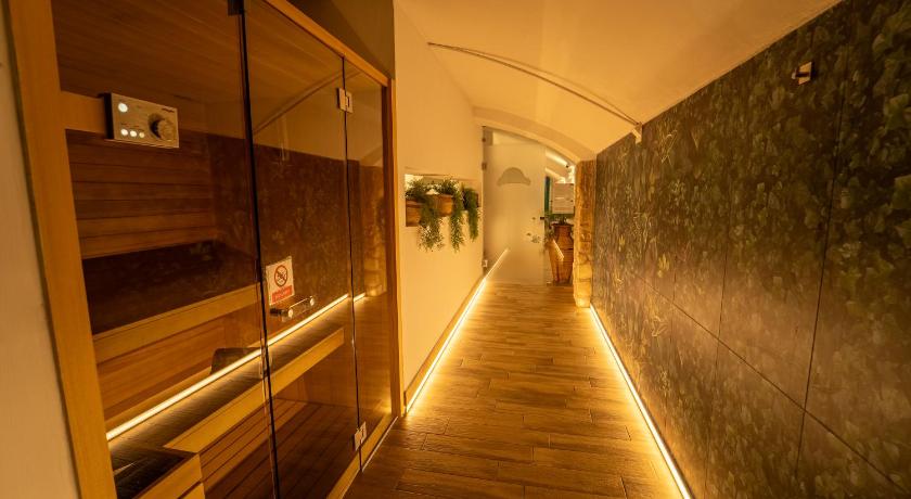 Image of Double Room 5