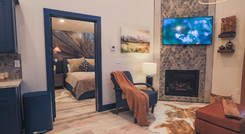 戴维斯 (WV) Valley View Resort Cabin #2, 1-Bed, Modern-Luxury with Hot Tub in Canaan Valley, WV 4星级 住宿 套房