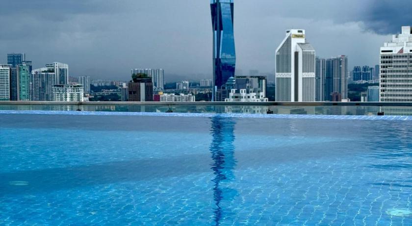 The Lux Deluxe By Infinitum  KLCC 4 pax 1room&hall - image 12