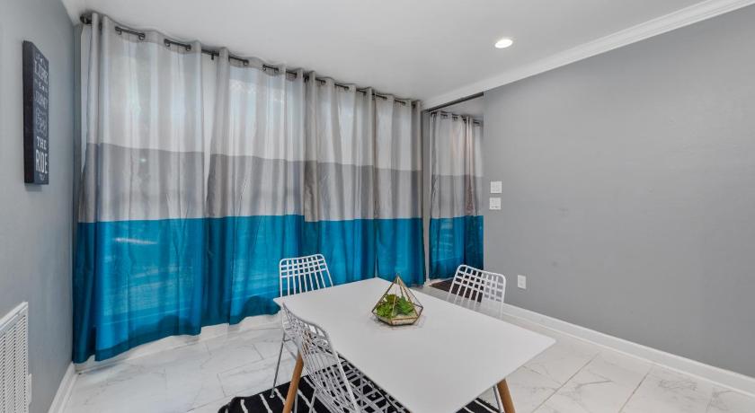 Houston Spacious 2BR Apt with King Beds & Fully Equipped Kitchen 2-Star Accommodation suite