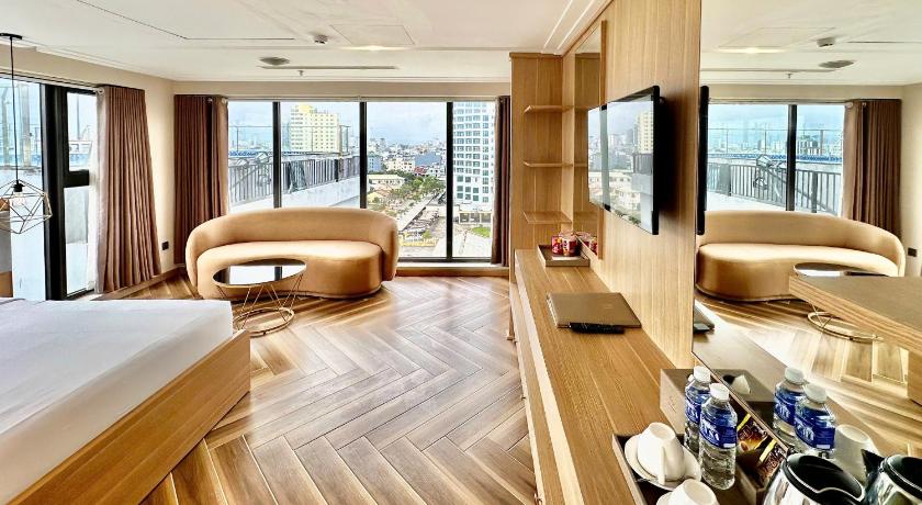 岘港 ADELA BOUTIQUE HOTEL 4星级 酒店 泳池