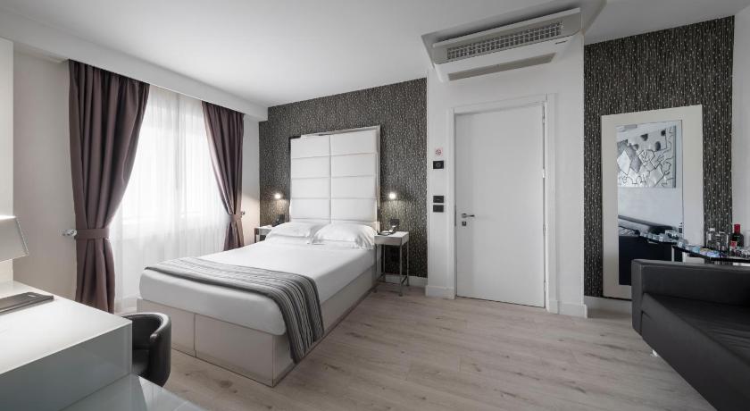 Image of Superior Triple Room 1