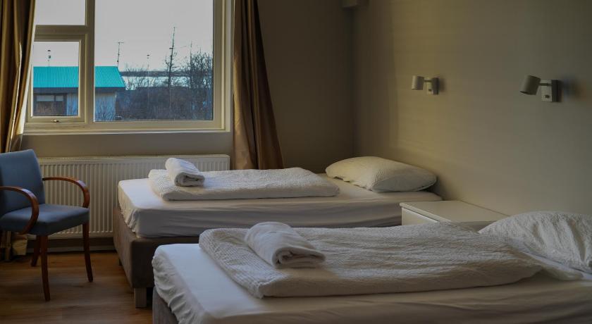 Image of Superior Twin Room 14