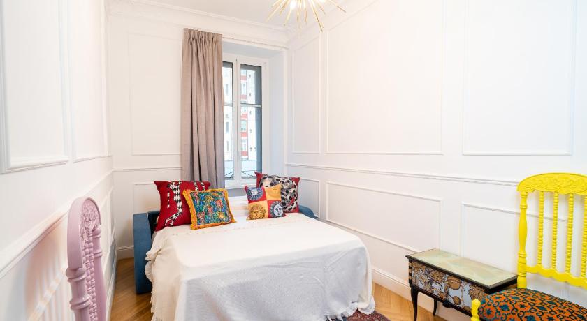 ローマ Vatican Boutique RHome 4つ星 シングルルーム プール