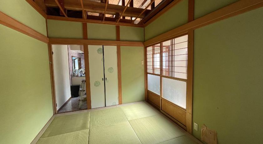 神戸 Hakuna Matata 3つ星 シングルルーム ロビー