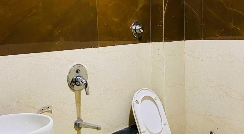 奧姆卡萊什瓦爾 Hotel Gayatri Palace 3星级 酒店 泳池