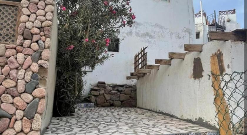 Digital Nomad Hub - Wifi Available - image 7