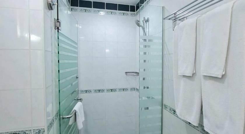 Image of Superior Twin Room 16
