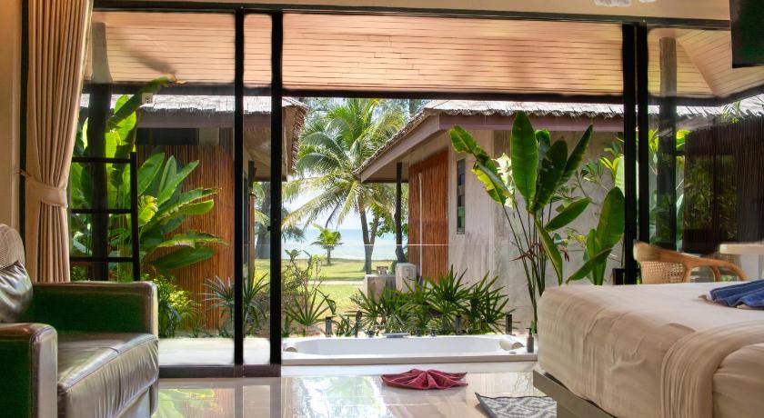Image of Deluxe Seaview Villa 8