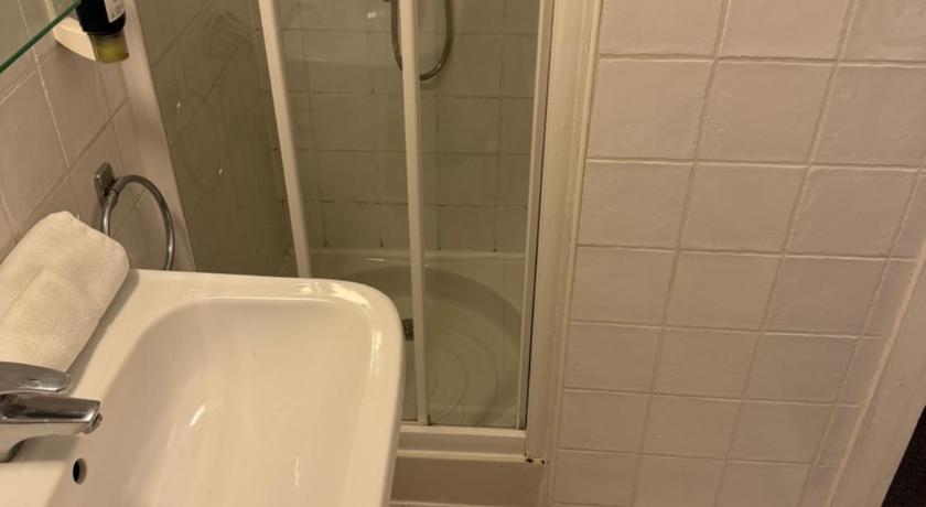Image of Triple Room 7
