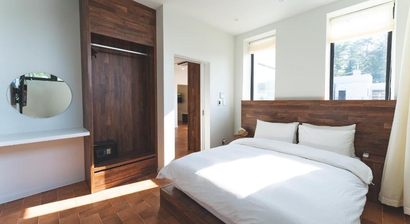 抱川 Tivoliville Spa N Poolvilla 3星级 民宿 餐厅