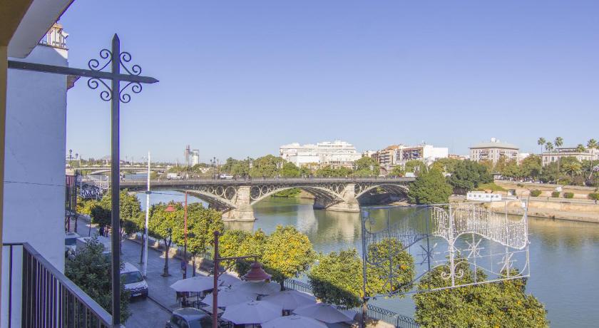 セビリア RentalSevilla Betis 3つ星 シングルルーム レストラン