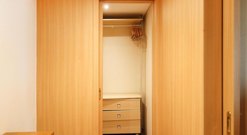 Image of Quadruple Room 8