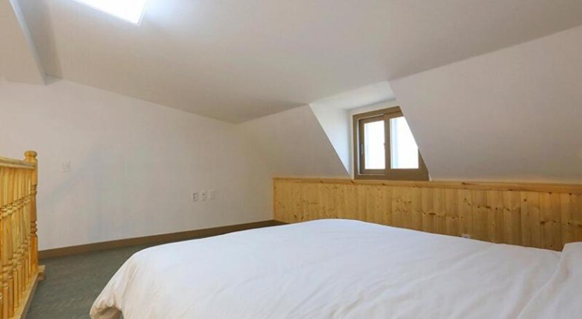 Image of Double Room 9