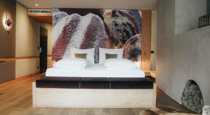 รูปของRössl CLASSIC SUITE 8