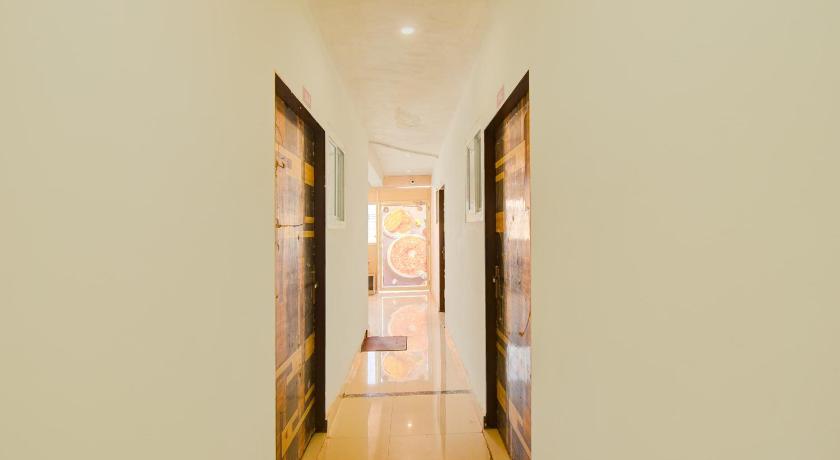 Hotel Aditya Inn - image 3