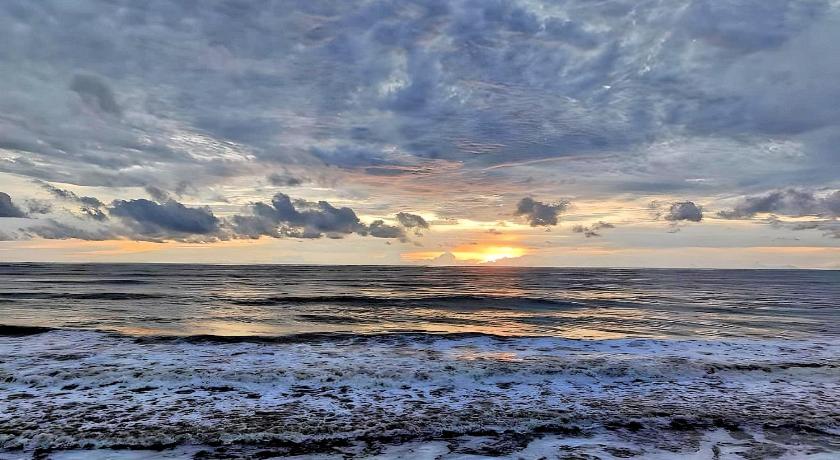 Seaflare Beach Resort & Spa - image 16