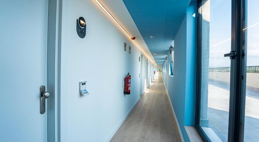 サンタ・クルス・デ・ベサナ La marina sunset 3000 4つ星 ゲストハウス 客室