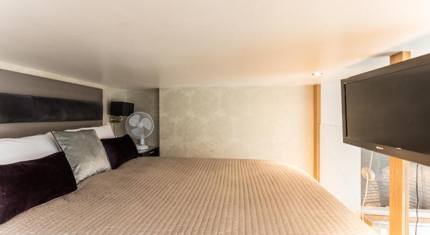 Image of Duplex Studio for 3 People 17