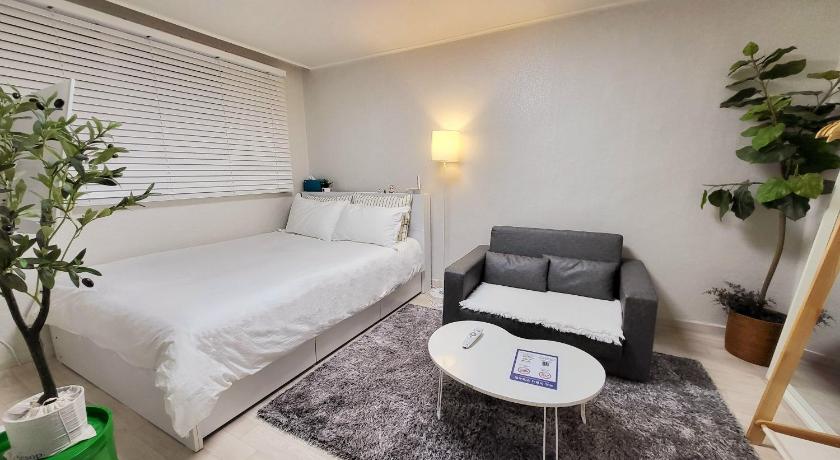 Seoul Moon House In Seoul #Quiet #Airport transport nearby#1 min to line2 nakseongdae subway 4-Star Accommodation exterior