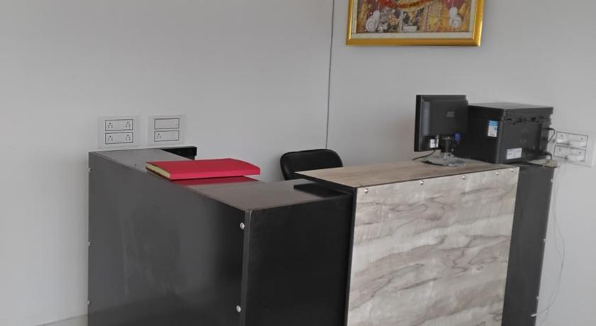 Hotel Aditya Inn - image 7