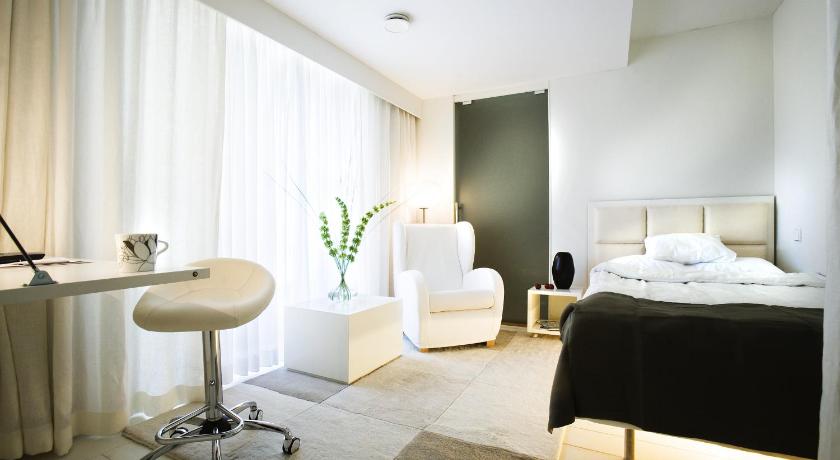 Image of Standard Single Room 0