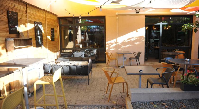 蒙隆莱班 HOTEL RESTAURANT CIRIUS 2星级 酒店 大堂