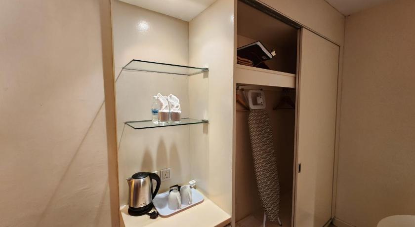 Image of Junior Suite 8