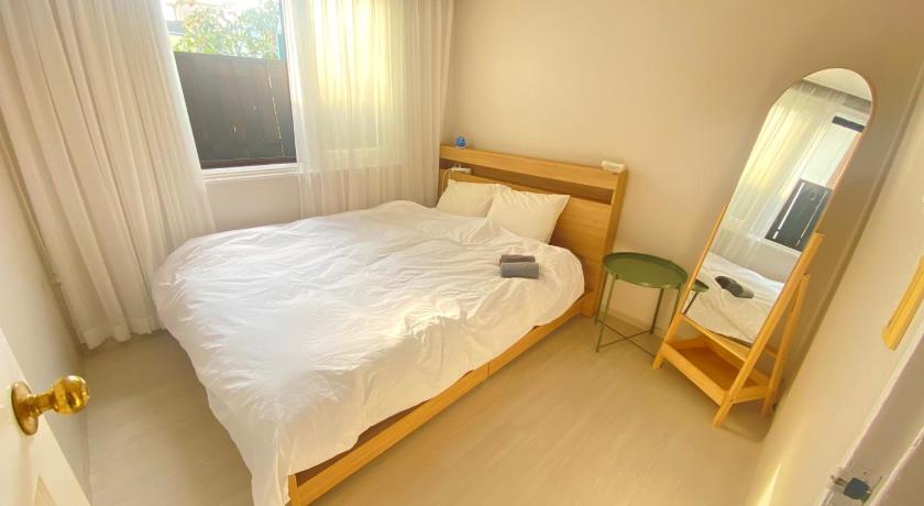 Image of Three-Bedroom Suite 7