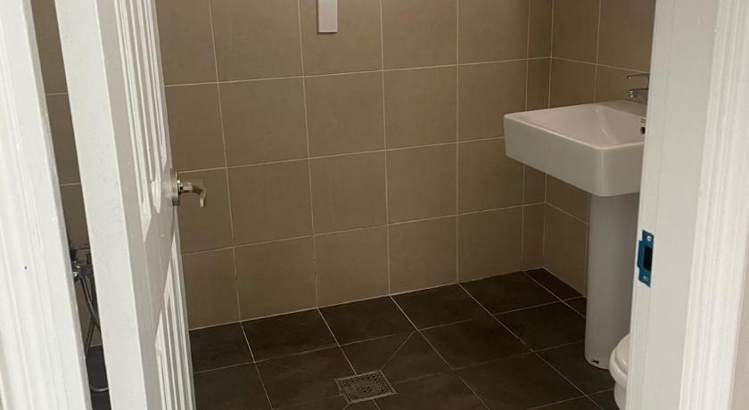 Image of Three-Bedroom Suite 14
