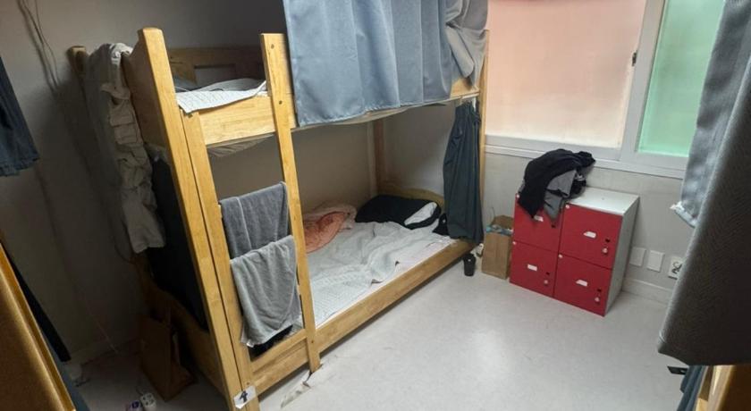 Image of Bed in 6-Bed Mixed Dormitory Room 14