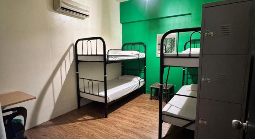 Image of 4-Bed Female Dormitory Room 1