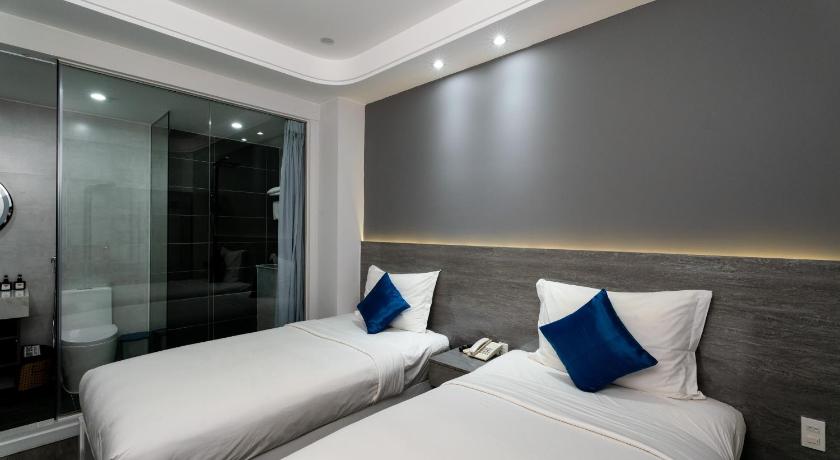 Image of Deluxe Double or Twin Room (No Window) 1