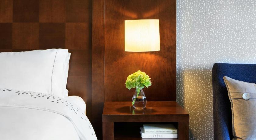 Image of King Room - Hearing Accessible 5