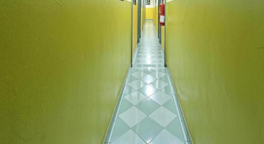 Changlun LH Resak Hotel 2-Star Hotel pool