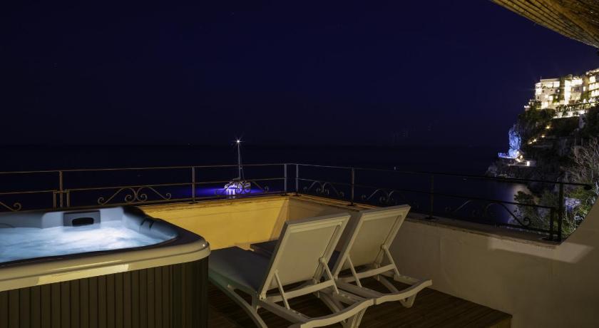 Deluxe Double or Twin Room with Spa Bath fotója 14