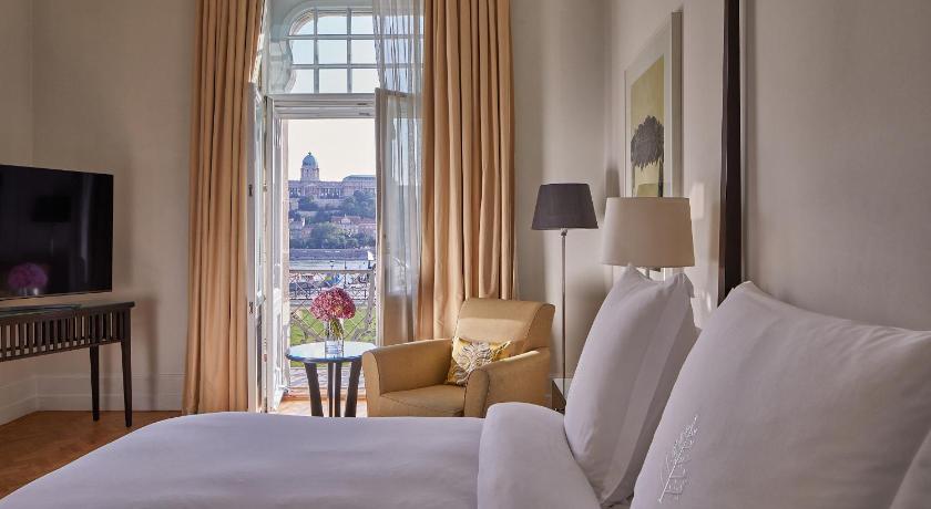 Image of Chain Bridge One Bedroom Suite 5