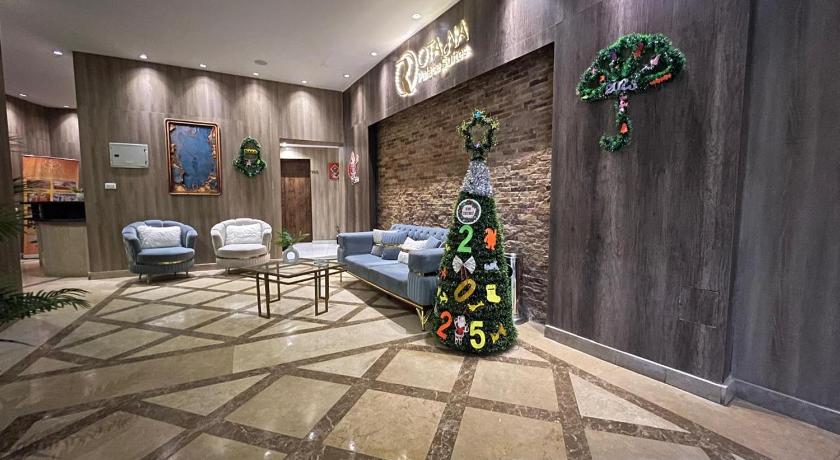Rotana Palace Suites