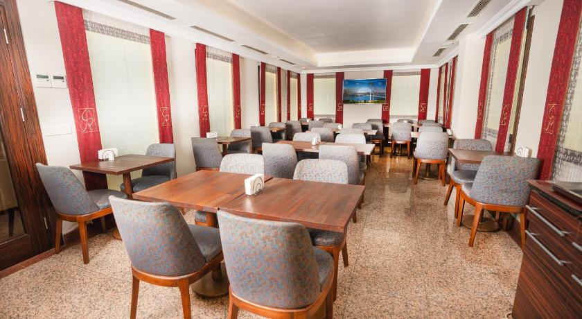 Golden Siyav Hotel - main image