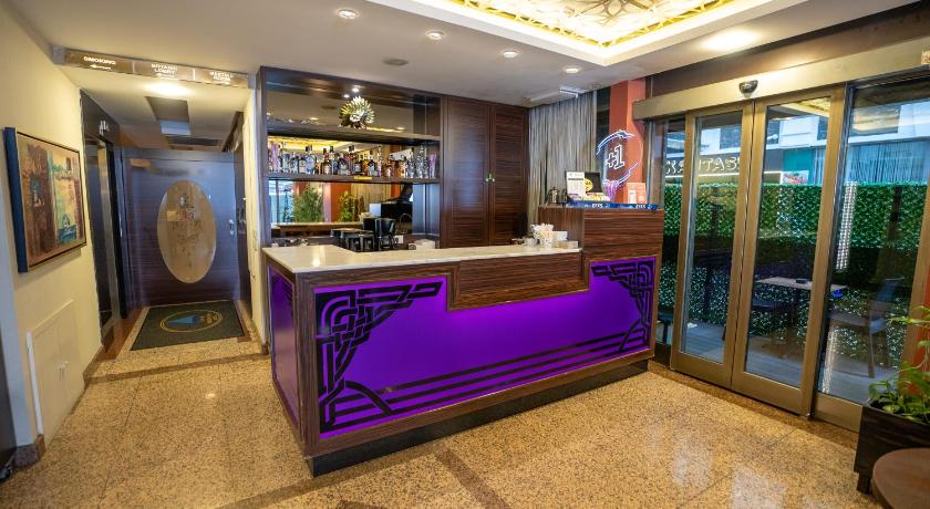 Golden Siyav Hotel - image 3