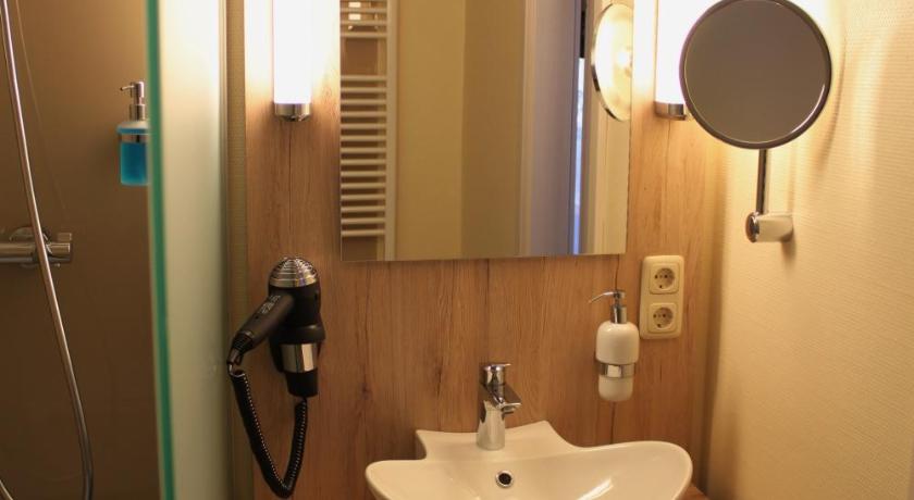 Image of Single Room 10