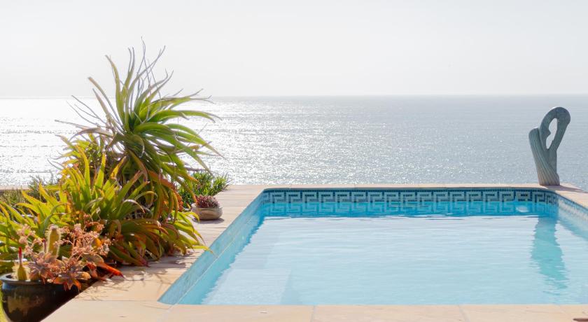 Image of One-Bedroom Apartment with Private Pool and Sea View 17