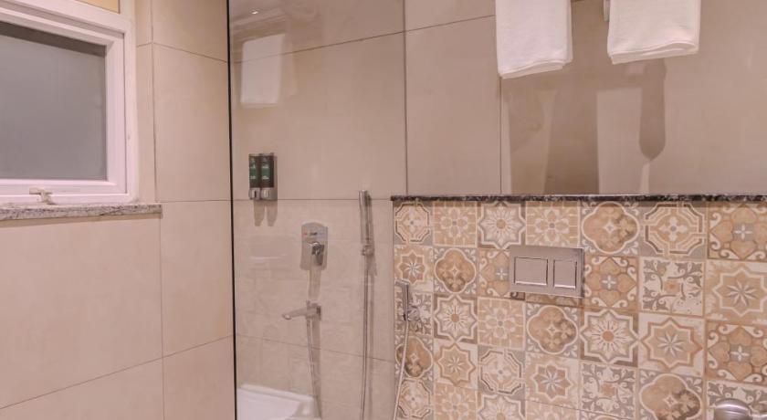 World Inn Hotel - image 50