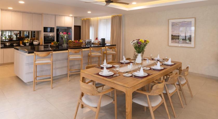Image of Four-Bedroom Beachfront Villa 17